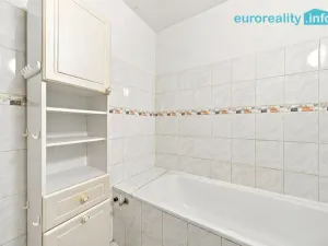 Prodej bytu 2+1, Milovice, Braniborská, 42 m2