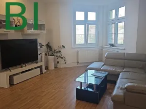 Pronájem bytu 3+1, Praha - Smíchov, Pod tratí, 105 m2