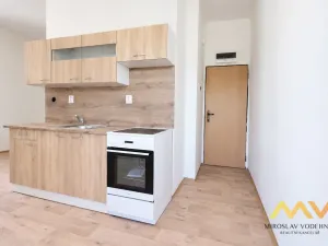 Pronájem bytu 1+kk, Hradec Králové - Nový Hradec Králové, Hlavní, 21 m2