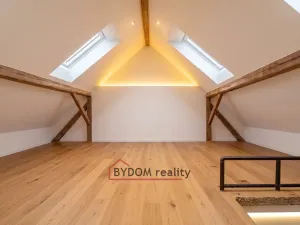 Prodej bytu 4+kk, Líšťany, 125 m2