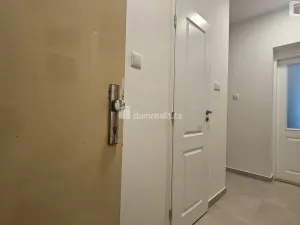 Pronájem bytu 2+1, Praha - Dejvice, Na Zavadilce, 64 m2
