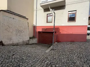 Pronájem garážového stání, Olomouc, Uhelná, 15 m2