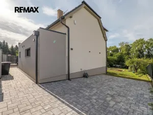 Pronájem rodinného domu, Říčany, Táborská, 199 m2