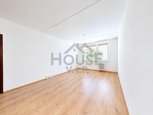 Prodej bytu 1+kk, Praha - Modřany, Daškova, 29 m2