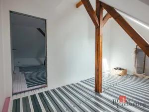 Prodej rodinného domu, Skřivany, Komenského, 160 m2