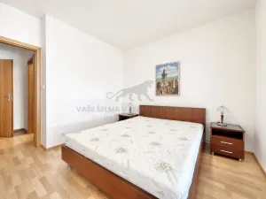 Pronájem bytu 2+kk, Praha - Smíchov, Na Zatlance, 45 m2