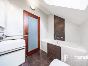 Prodej rodinného domu, Olomouc, 262 m2