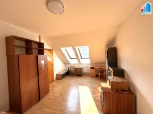 Pronájem bytu 2+1, Plzeň, Křimická, 75 m2