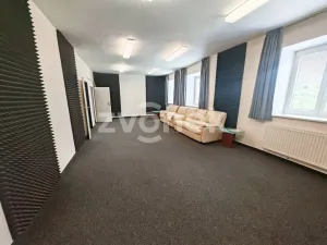 Pronájem kanceláře, Zlín - Mladcová, Návesní, 164 m2