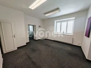 Pronájem kanceláře, Zlín - Mladcová, Návesní, 164 m2