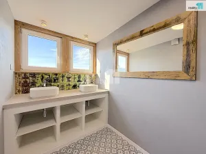 Prodej bytu 2+kk, Karlovy Vary - Rybáře, Sokolovská, 81 m2