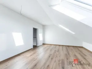 Prodej rodinného domu, Ořech, 147 m2