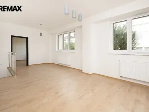 Pronájem bytu 3+kk, Strakonice, Komenského, 85 m2
