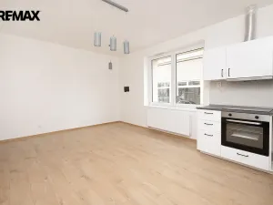 Pronájem bytu 3+kk, Strakonice, Komenského, 78 m2