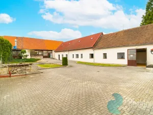 Prodej výrobních prostor, Babice, 1075 m2