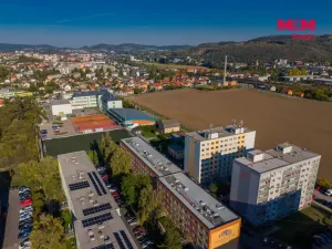 Prodej bytu 2+kk, Králův Dvůr, Nad Stadionem, 43 m2