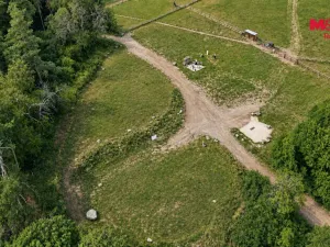 Pronájem komerčního pozemku, Planá, 33448 m2