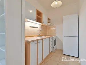 Pronájem bytu 2+kk, Brno - Židenice, Valtická, 40 m2
