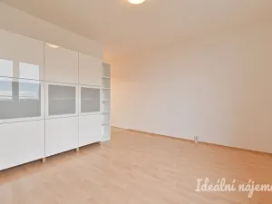 Pronájem bytu 2+kk, Brno - Židenice, Valtická, 40 m2