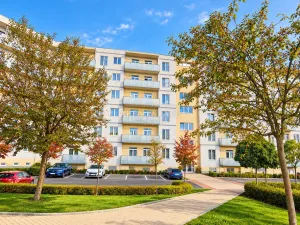 Prodej bytu 2+kk, Karlovy Vary - Dvory, Chebská, 50 m2