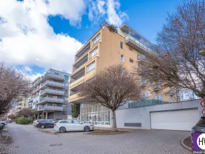 Prodej bytu 1+kk, Praha, Vřesová, 35 m2