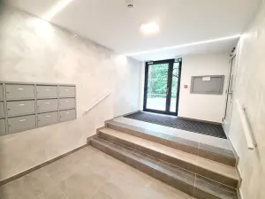 Pronájem bytu 2+kk, Praha - Libeň, Červená báň, 40 m2