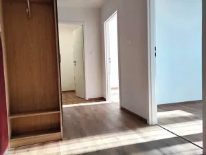 Pronájem bytu 3+1, Praha, Pujmanové, 75 m2