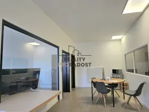 Pronájem obchodního prostoru, Hodonín, Kolískova, 130 m2
