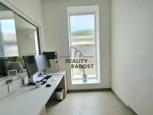 Pronájem obchodního prostoru, Hodonín, Kolískova, 130 m2