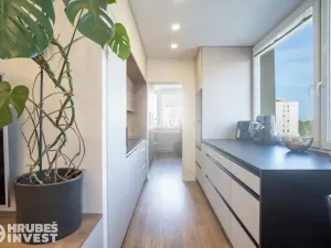 Prodej bytu 4+kk, Hradec Králové, Gebauerova, 68 m2