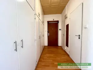 Pronájem bytu 2+1, Praha - Malešice, Počernická, 53 m2