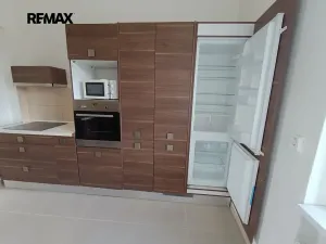 Pronájem bytu 3+1, Praha - Bohnice, Bohnická, 75 m2
