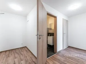 Pronájem bytu 3+kk, Praha - Hostivař, 70 m2
