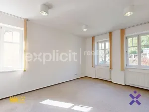 Pronájem kanceláře, Zlín, Vršava I, 460 m2