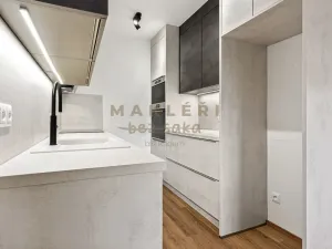 Prodej bytu 2+kk, Praha, Gregorova, 48 m2