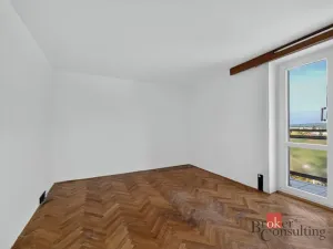Prodej bytu 3+1, Plzeň - Lobzy, Sousedská, 74 m2