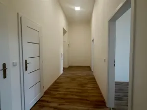 Pronájem bytu 3+kk, Cheb, náměstí Krále Jiřího z Poděbrad, 84 m2
