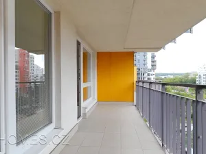 Pronájem bytu 2+kk, Praha - Vysočany, Pod Harfou, 48 m2