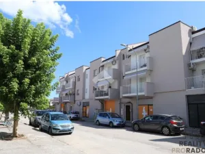 Prodej bytu 3+kk, Villa Rosa, Itálie, 92 m2