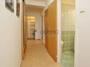 Pronájem bytu 2+1, Praha, Vrbenského, 48 m2