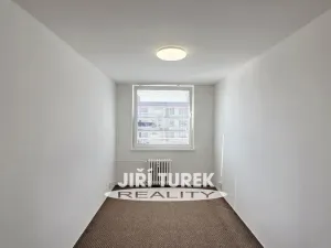 Pronájem bytu 2+kk, Králův Dvůr, Nad Stadionem, 47 m2