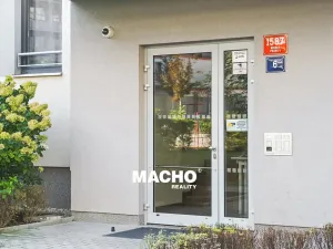 Pronájem bytu 1+kk, Praha - Michle, Krnkova, 33 m2