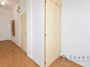 Prodej bytu 2+1, Liberec, Nad Školou, 60 m2