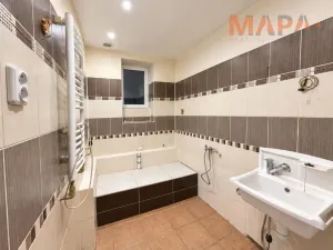 Prodej rodinného domu, Jirkov - Červený Hrádek, 306 m2