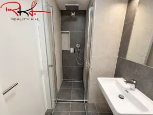 Pronájem bytu 1+kk, Praha, Thomasova, 25 m2
