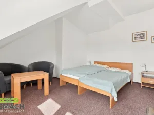 Pronájem bytu 1+kk, Uherské Hradiště, Na Stavidle, 27 m2