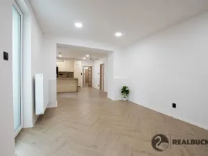 Prodej bytu 3+1, Jablonec nad Nisou, Vítězslava Nezvala, 100 m2