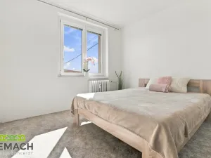 Pronájem bytu 2+1, Uherský Brod, Šaripova, 55 m2