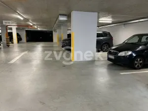 Pronájem garáže, Zlín, Tyršovo nábřeží, 13 m2