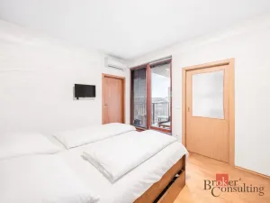 Pronájem bytu 3+kk, Praha - Holešovice, Varhulíkové, 78 m2
